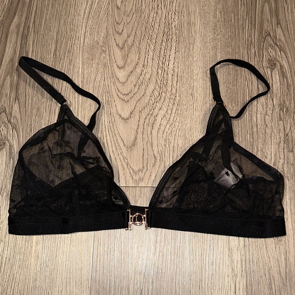 UK Lounge Mesh Triangle